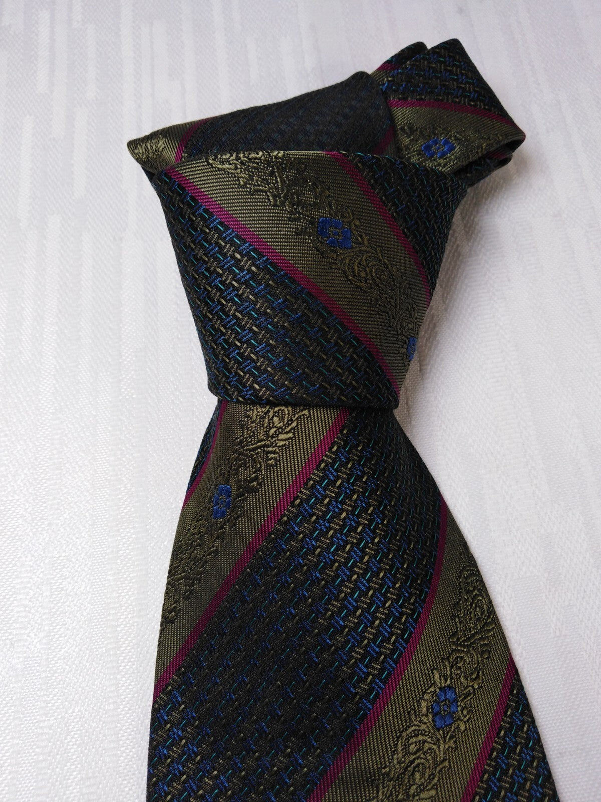 EGON VON FURSTENBERG 100% SILK TIE SETA CRAVATTA NECKTIE ITALY VINTAGE CLASSIC