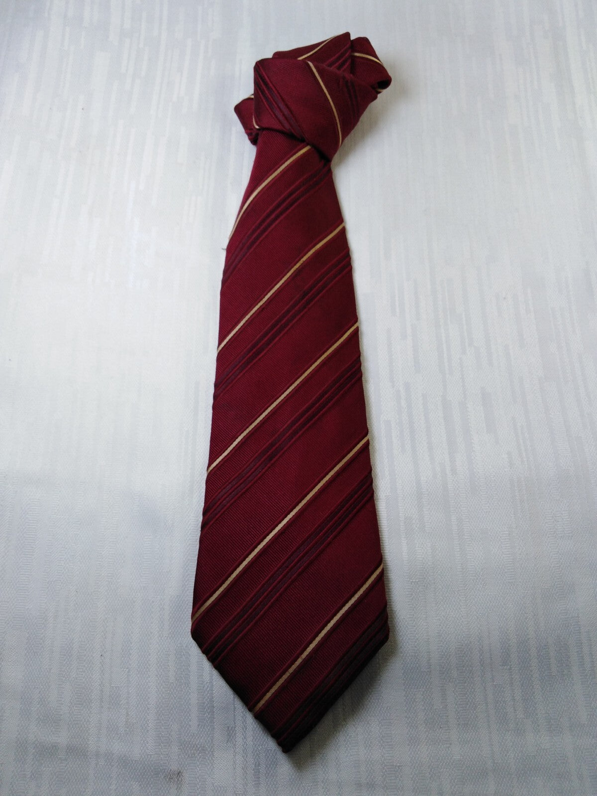 NINO SALZANO 100% SETA SILK TIE CRAVATTA NECKTIE VINTAGE CLASSIC ITALY