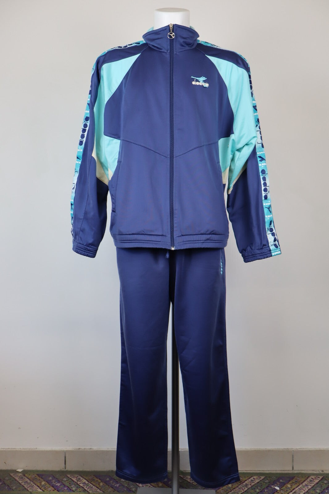 DIADORA TUTA COMPLETO DUE PEZZI  TG. 54 TRACKSUIT JACKET GIACCA PANTS UOMO SPORT