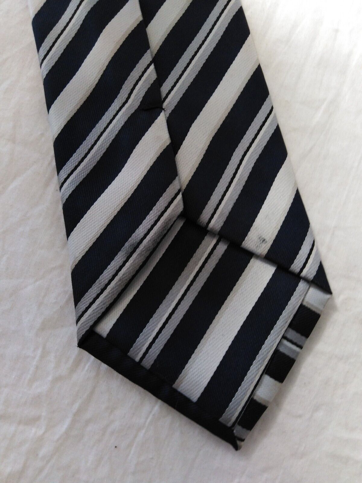 GIORGIO MARIANI  ALL SILK TIE SETA CRAVATTA SELF TIPPED NECKTIE MADE IN ITALY