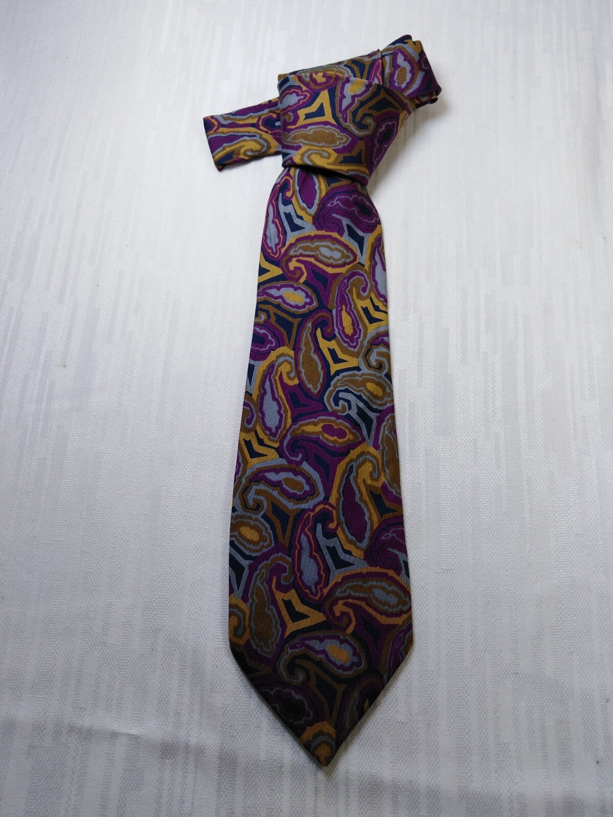 KRIZIA 100% SILK TIE SETA CRAVATTA NECKTIE MADE IN ITALY CLASSIC