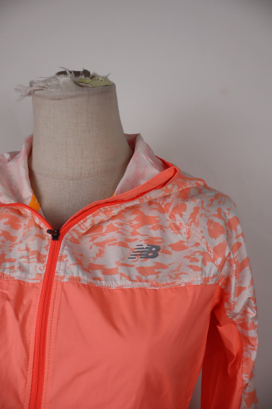 NEW BALANCE GIACCA CON ZIP IMPERMEABILE DONNA Tg XS WOMAN CASUAL VINTAGE SPORT