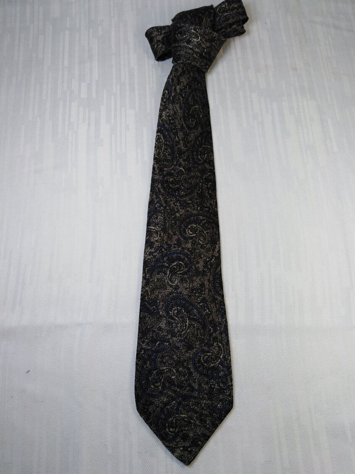 BASILE 100% SETA SILK TIE CRAVATTA NECKTIE ITALY VINTAGE