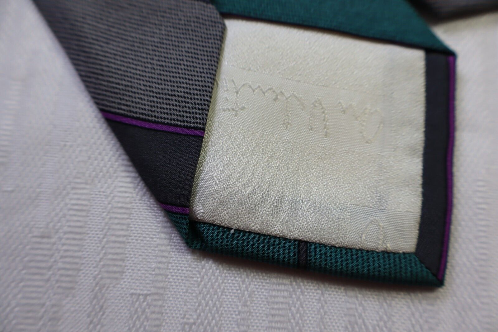 MARIO VALENTINO 100% SILK TIE SETA CRAVATTA NECKTIE MADE IN ITALY CLASSIC