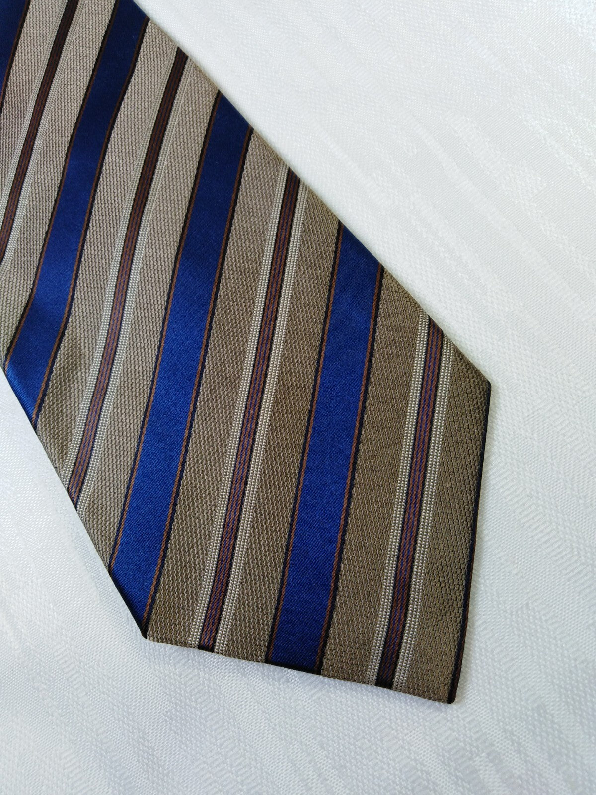 EGON VON FURSTENBERG 100% SETA SILK  TIE CRAVATTA NECKTIE ITALY VINTAGE CLASSIC