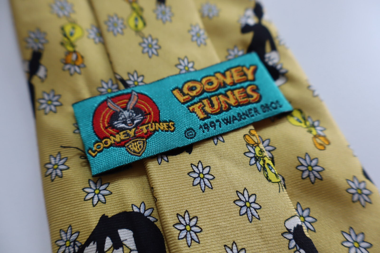 LOONEY TUNES WARNER BROS 100% SILK TIE SETA CRAVATTA NECKTIE MADE  ITALY TWEETY
