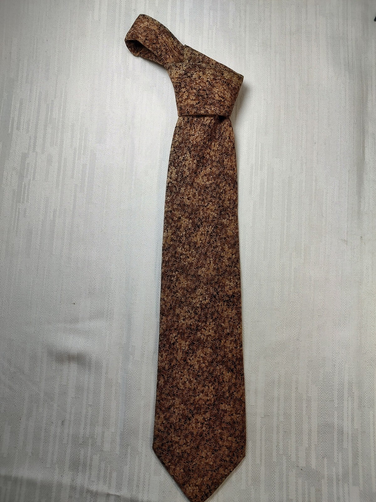 TINO COSMA 100% SILK TIE SETA CRAVATTA NECKTIE MADE IN ITALY CLASSIC