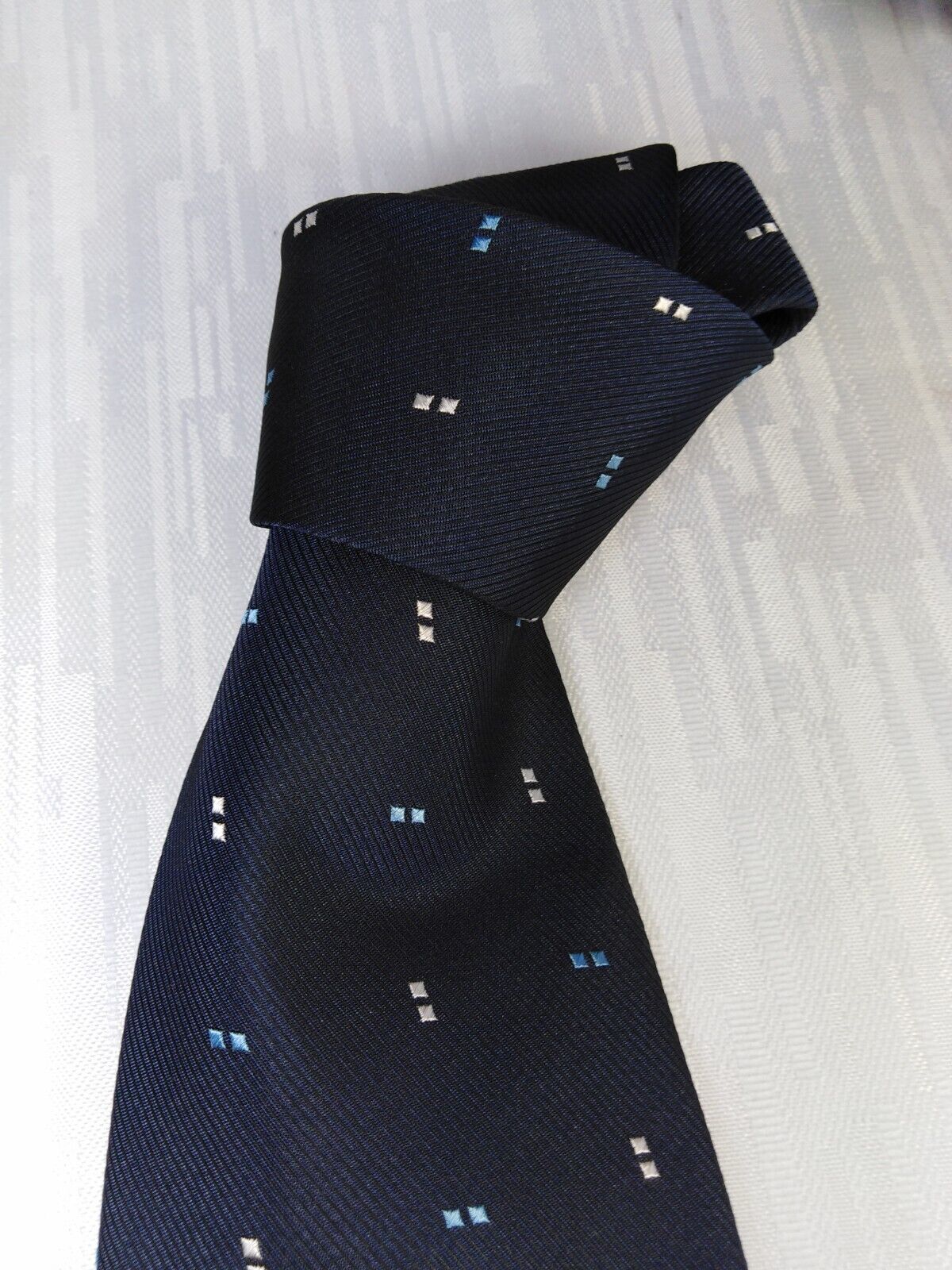 ONLY TIES 100% SETA SILK TIE CRAVATTA NECKTIE ITALY VINTAGE CLASSIC