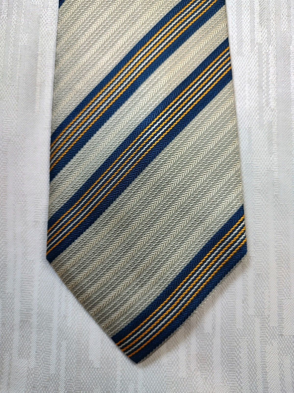 GUY LAROCHE 100% SILK TIE SETA CRAVATTA NECKTIE MADE IN ITALY CLASSIC