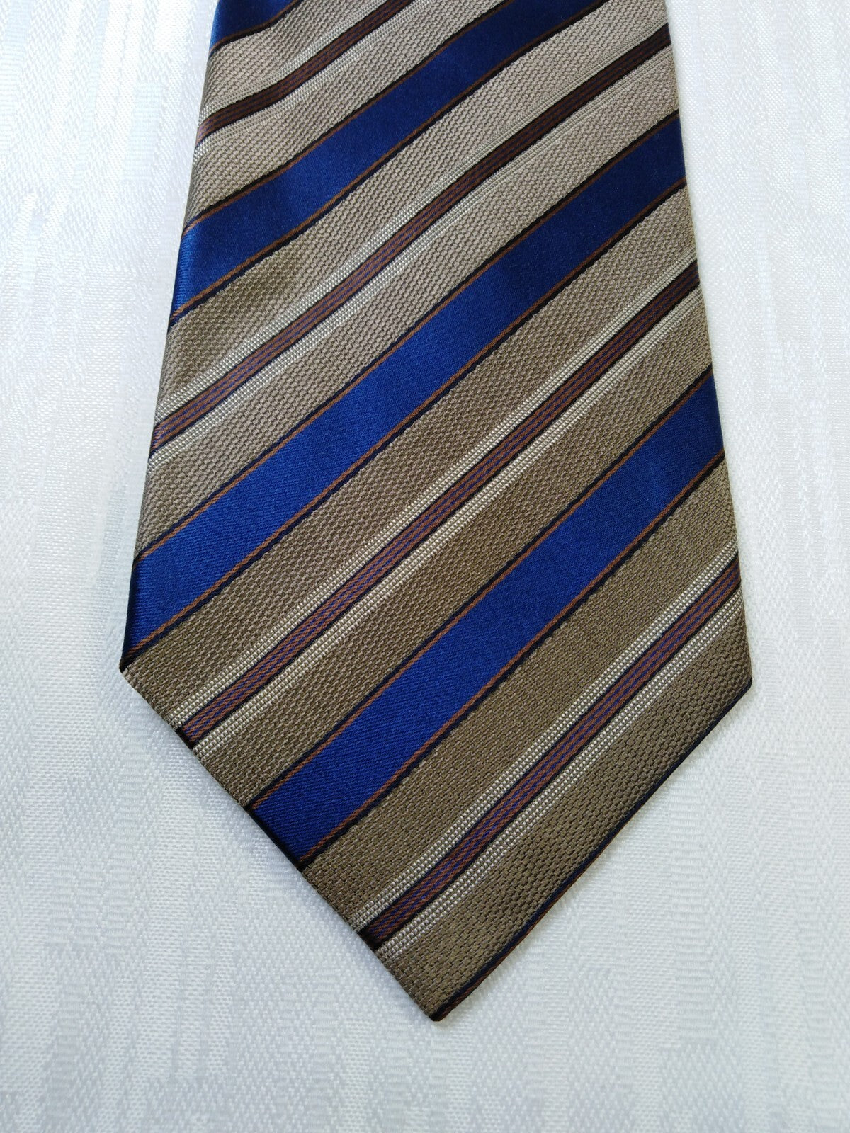 EGON VON FURSTENBERG 100% SETA SILK  TIE CRAVATTA NECKTIE ITALY VINTAGE CLASSIC
