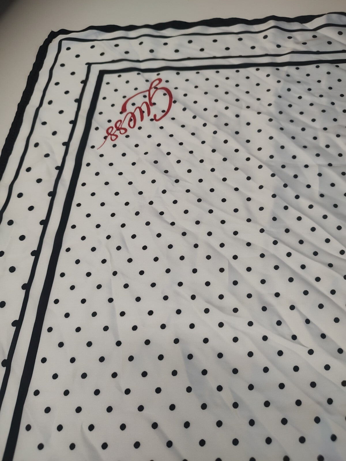 GUESS  FOULARD SCARVES SCIARPA SCARF SQUARE MADE ITALY VINTAGE