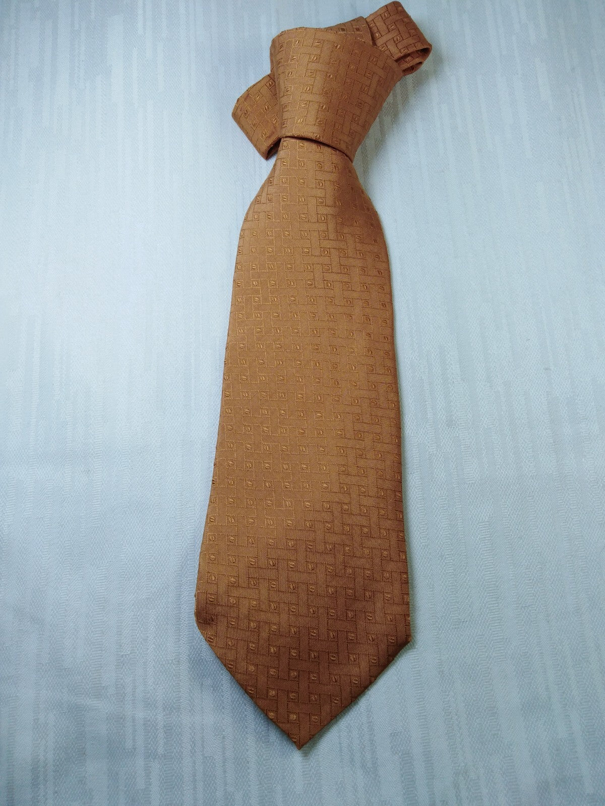 UNGARO ITALY 100% SILK TIE SETA CRAVATTA NECKTIE ITALY VINTAGE CLASSIC
