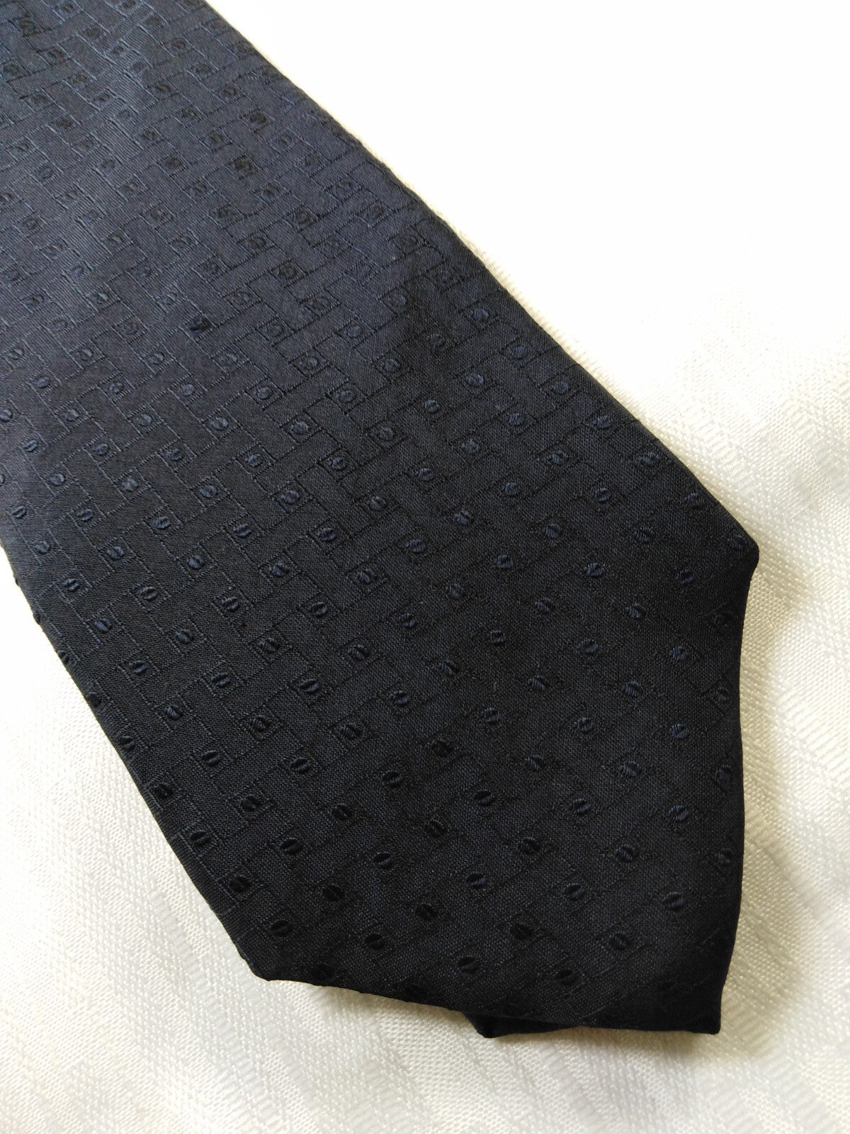 UNGARO ITALY 100% SETA SILK TIE CRAVATTA NECKTIE ITALY VINTAGE