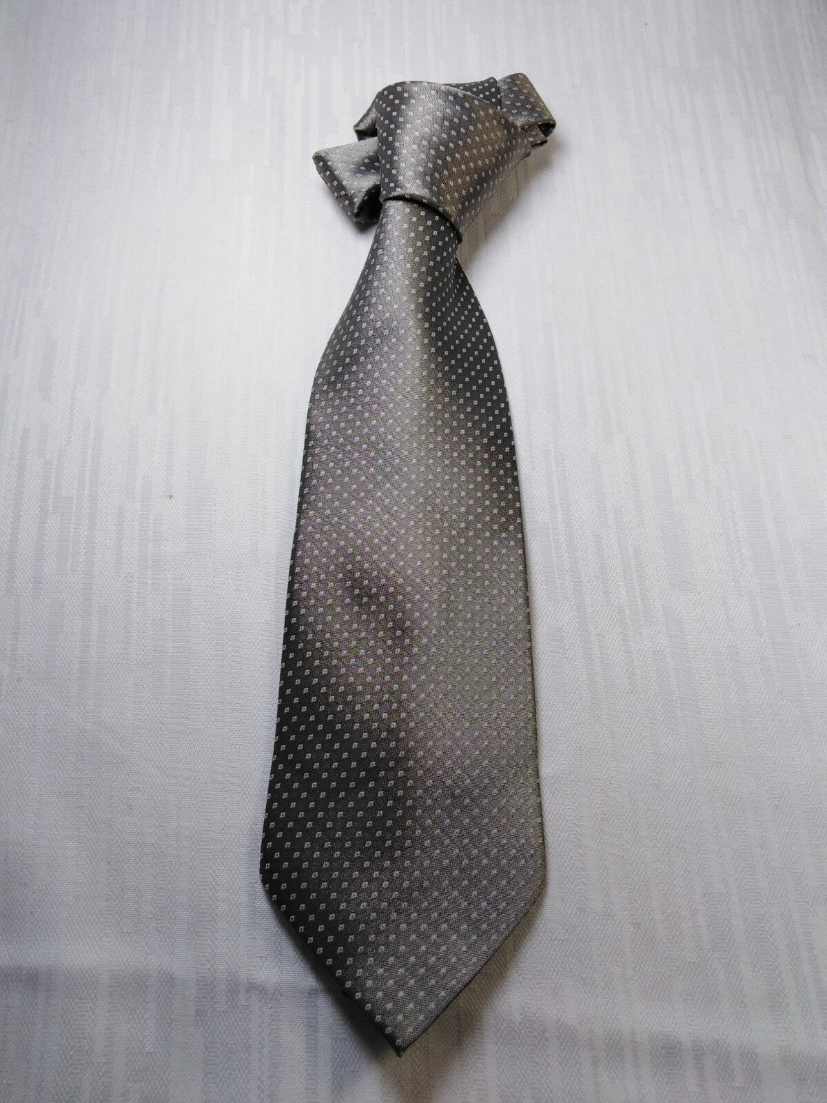 NINO SALZANO 100% SETA SILK TIE CRAVATTA NECKTIE MADE ITALY VINTAGE CLASSIC