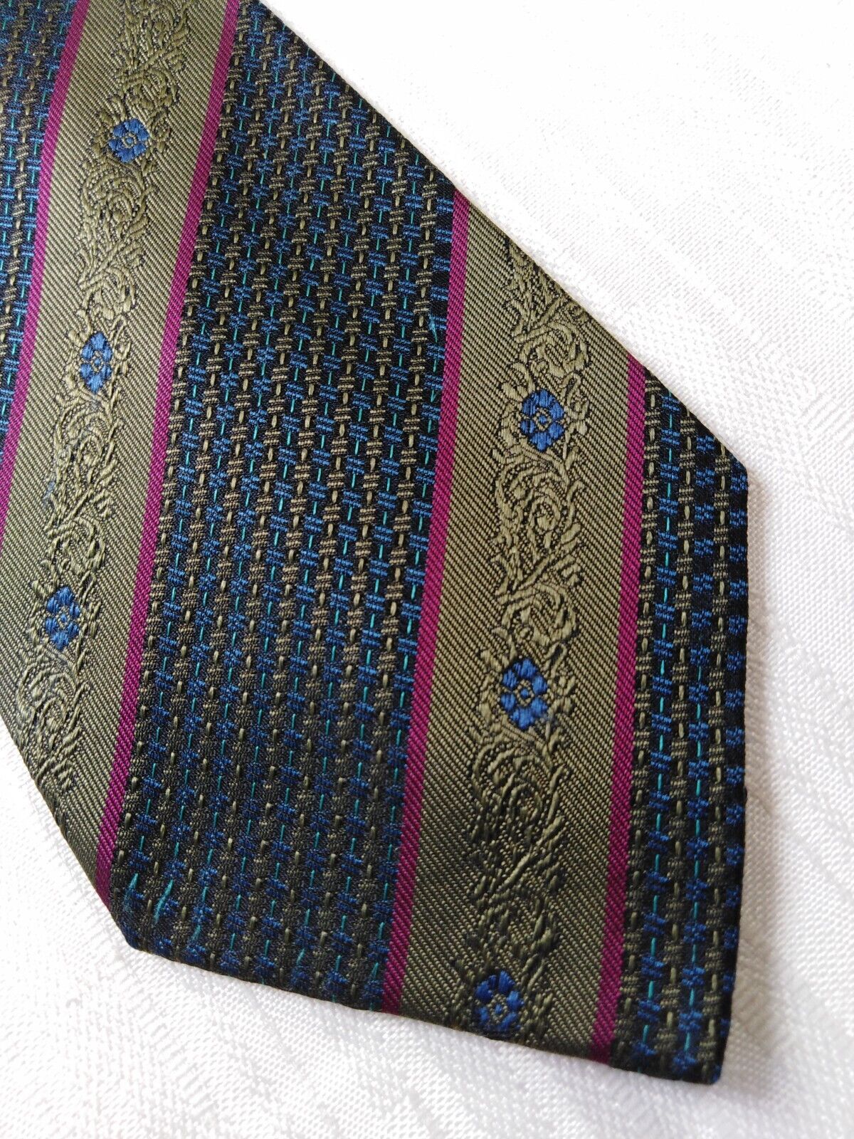 EGON VON FURSTENBERG 100% SILK TIE SETA CRAVATTA NECKTIE ITALY VINTAGE CLASSIC