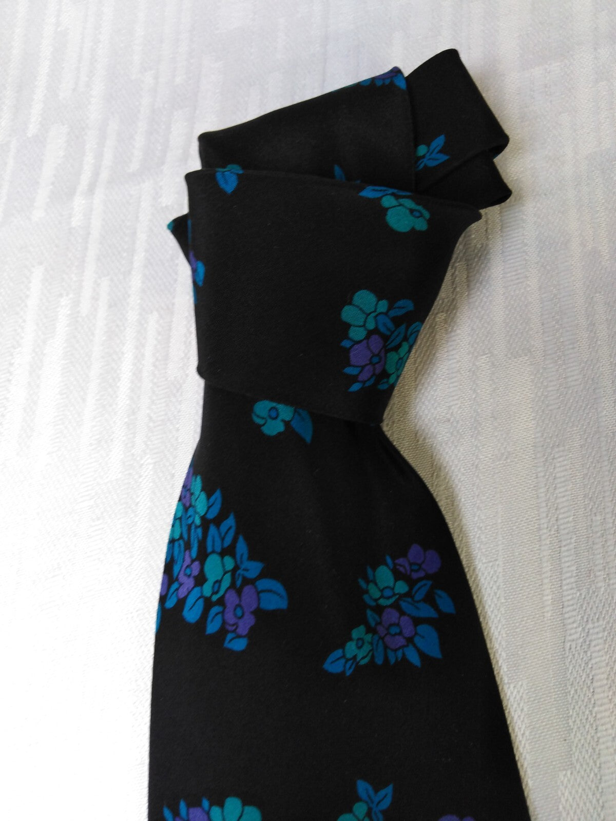 UGO CASSINI 100%  SILK TIE SETA CRAVATTA NECKTIE MADE IN ITALY