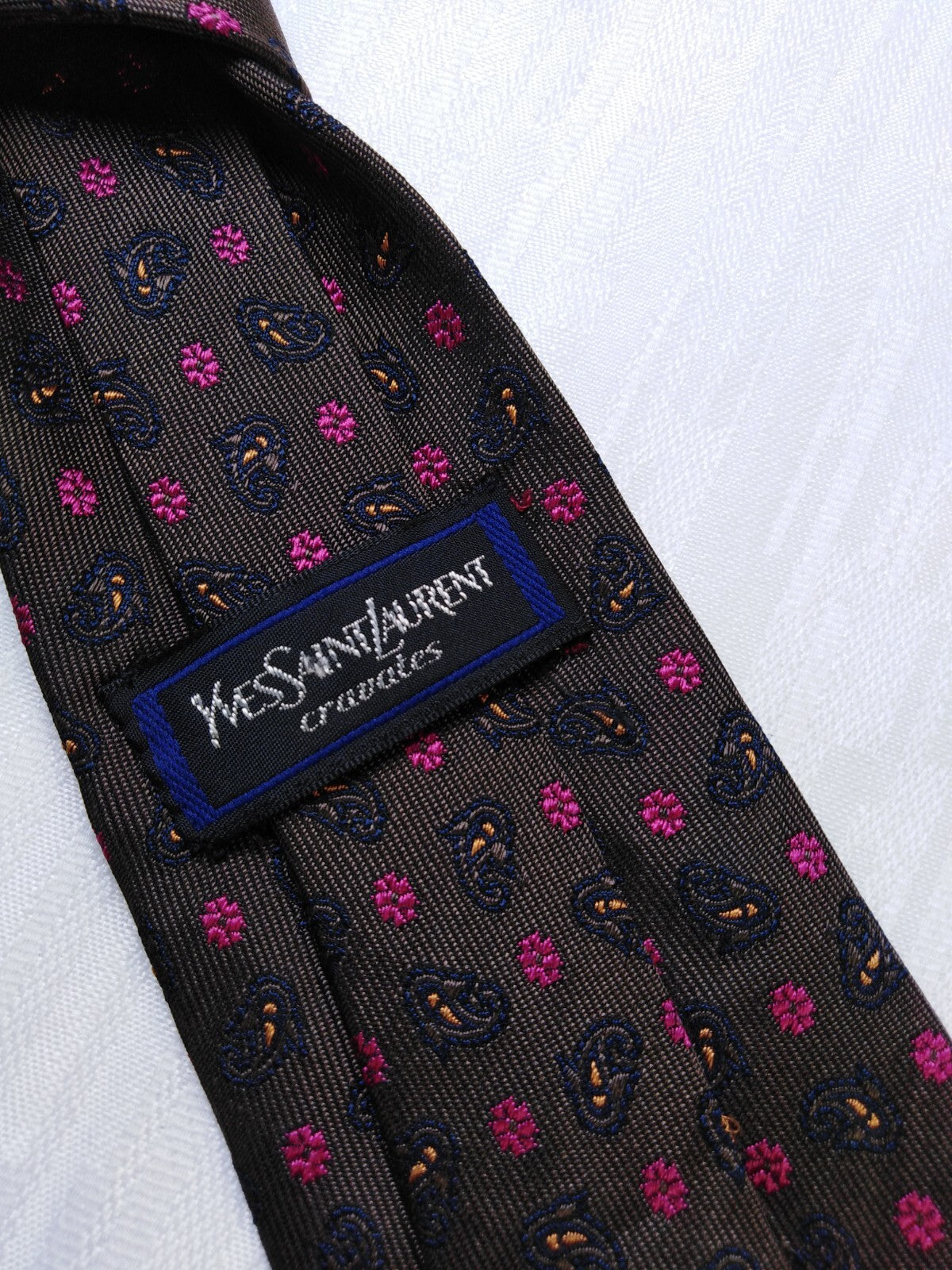 YVES SAINT LAURENT YSL 100% SETA SILK TIE CRAVATTA NECKTIE ITALY VINTAGE CLASSIC