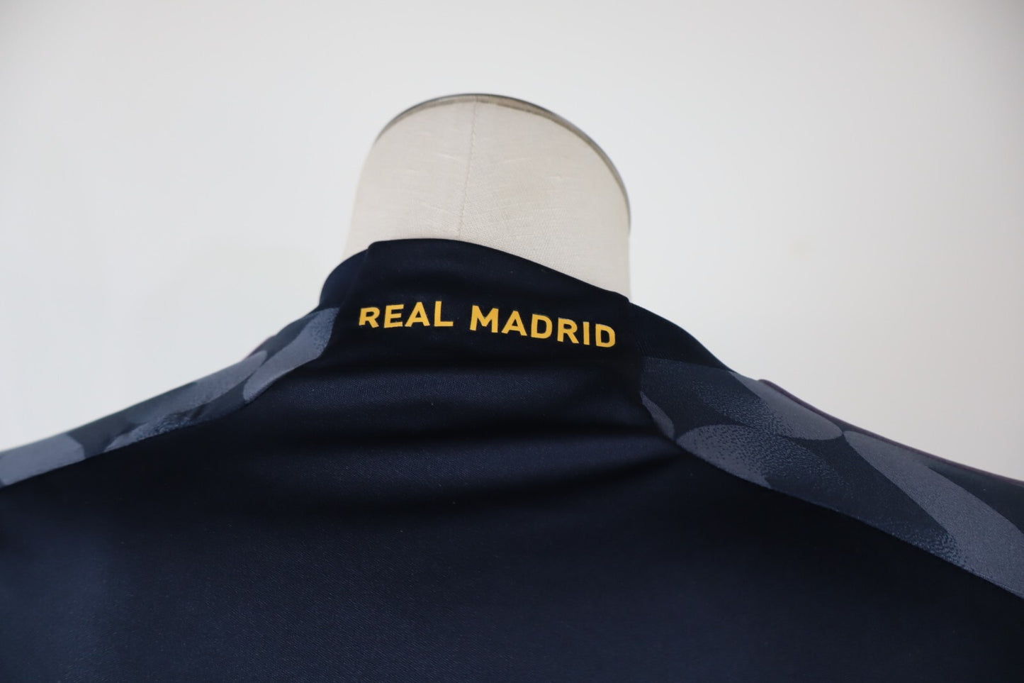 ADIDAS REAL MADRID MBAPPE 9 MAGLIA CALCIO UOMO Tg M SOCCER VINTAGE JERSEY 24/25