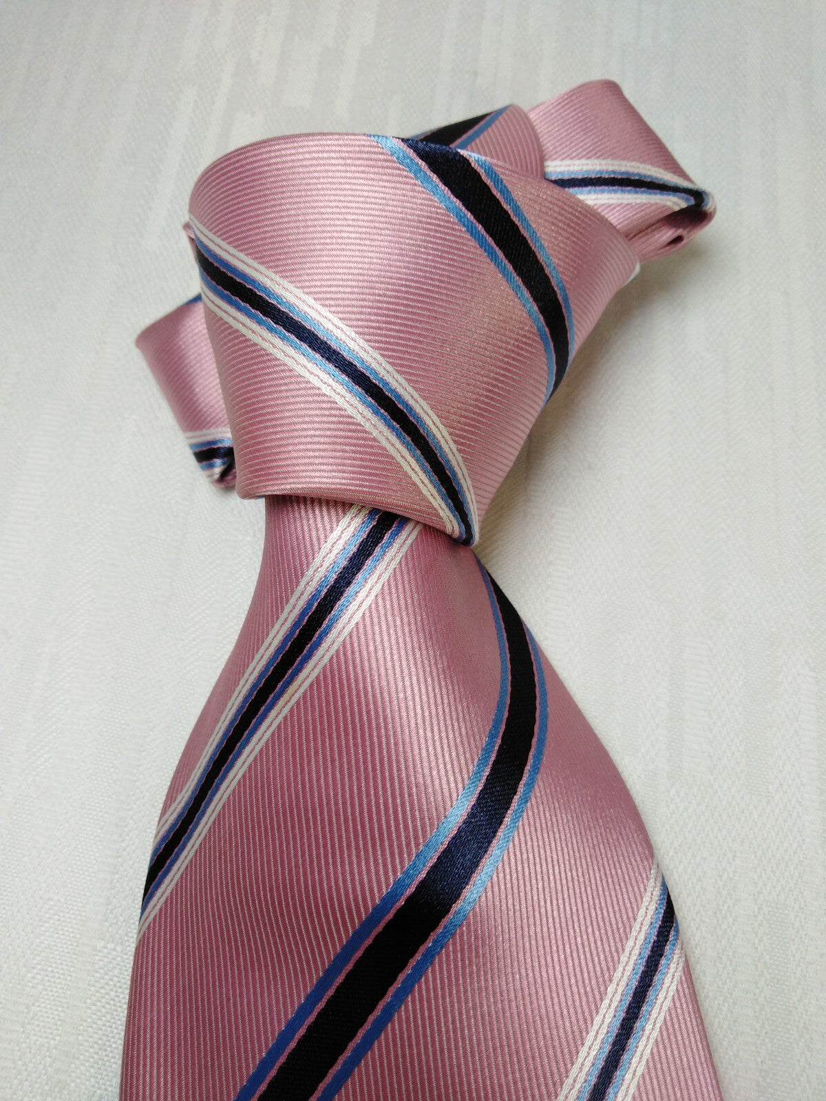 CACHAREL 100% SILK TIE SETA CRAVATTA NECKTIE MADE IN ITALY CLASSIC