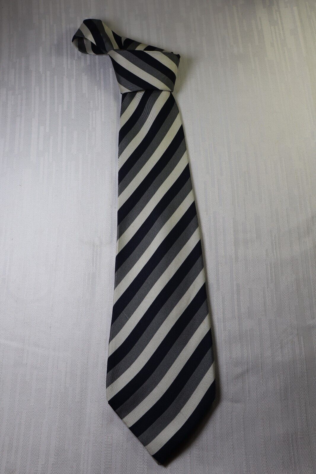 TINO COSMA 100% SILK TIE SETA CRAVATTA NECKTIE MADE IN ITALY CLASSIC