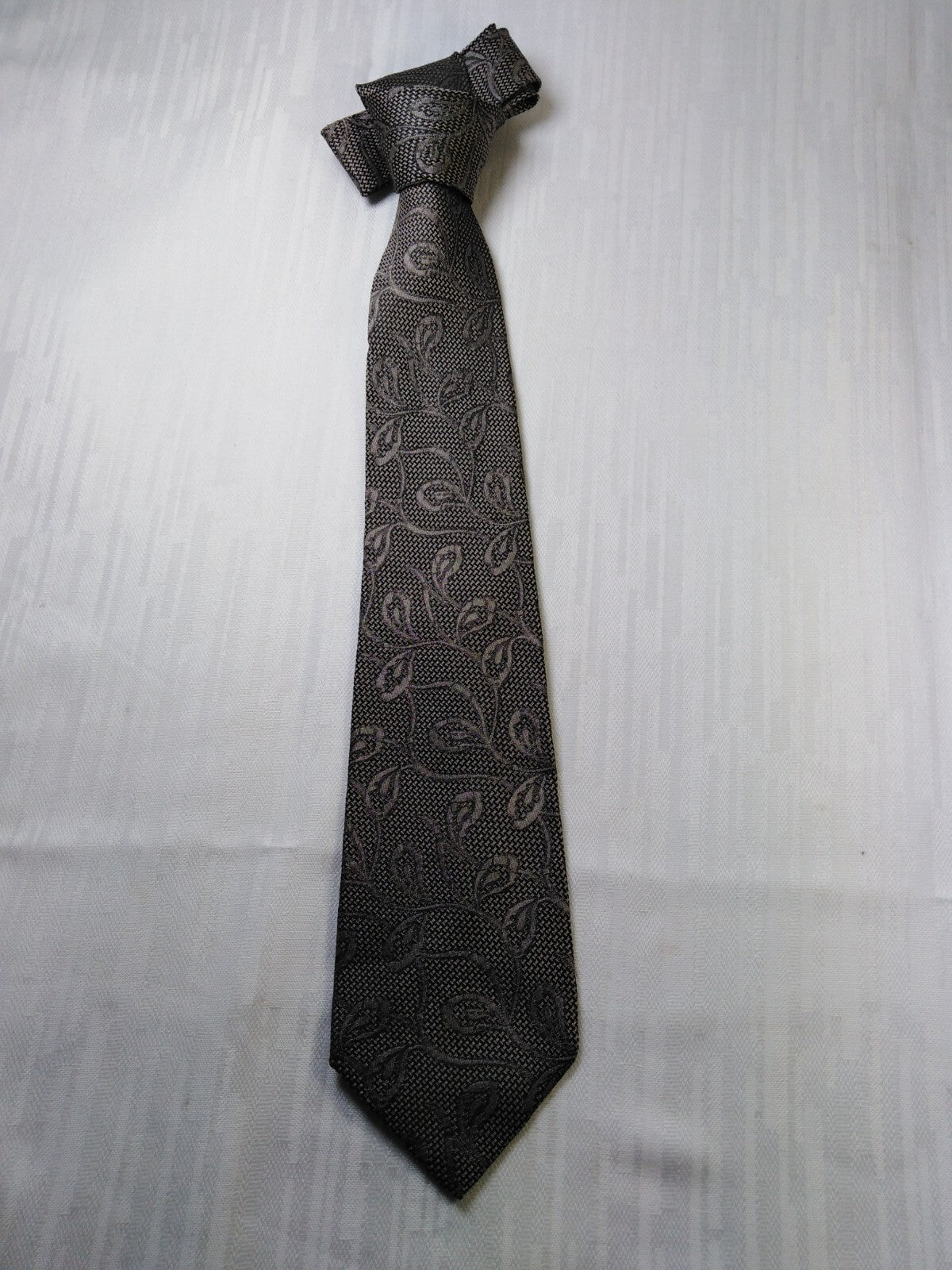 BORSALINO  100% SETA SILK TIE CRAVATTA NECKTIE ITALY VINTAGE CLASSIC