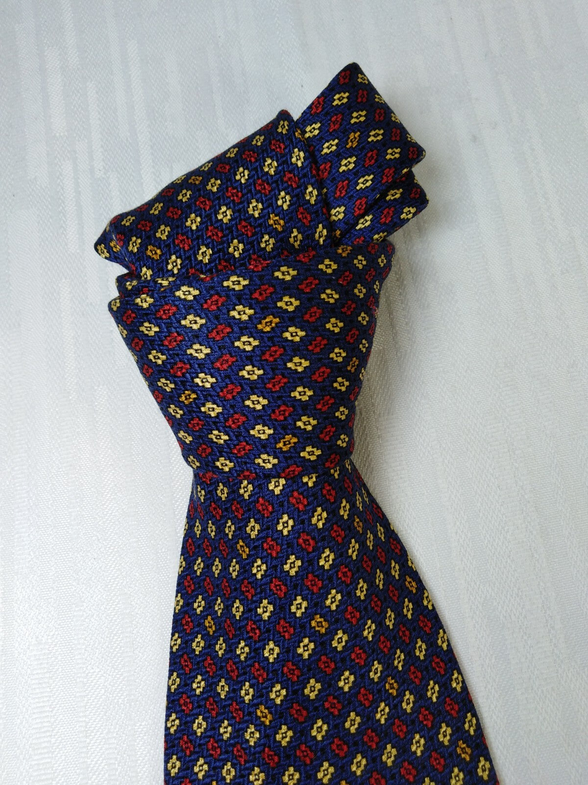GUY LAROCHE 100% SILK TIE SETA CRAVATTA NECKTIE ITALY VINTAGE CLASSIC