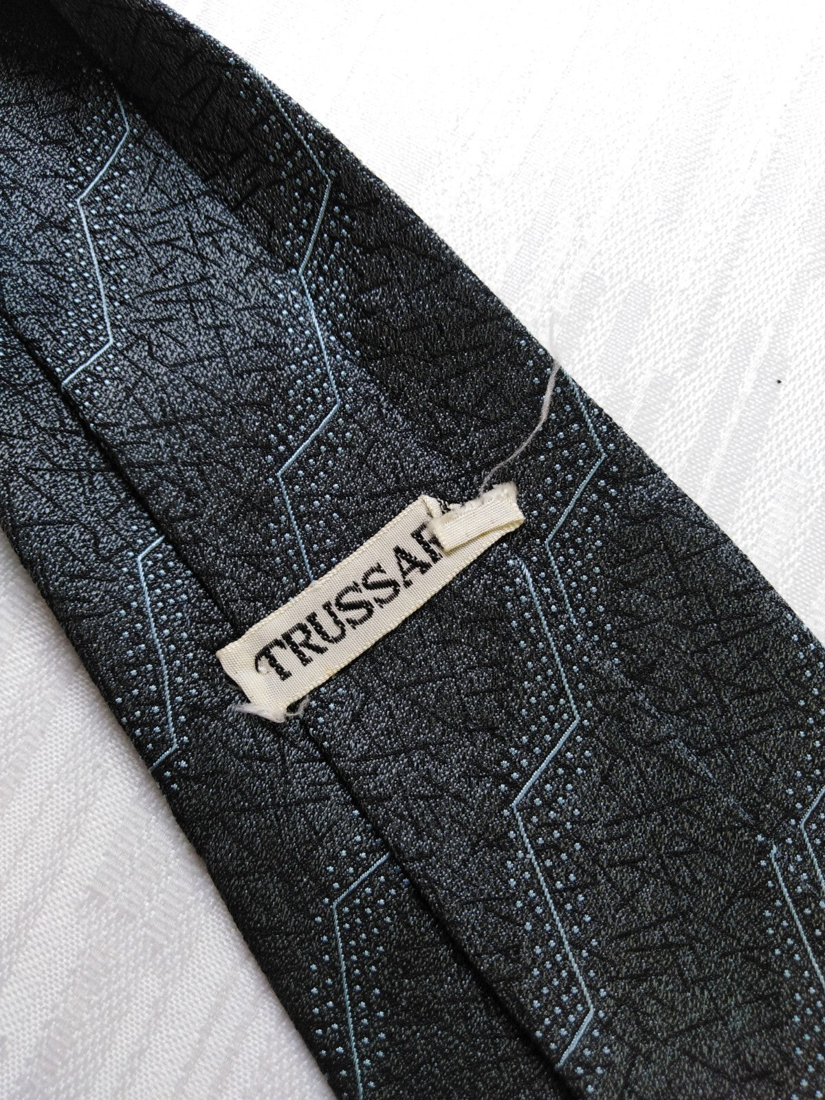 TRUSSARDI 100% SILK TIE SETA CRAVATTA NECKTIE MADE IN ITALY CLASSIC