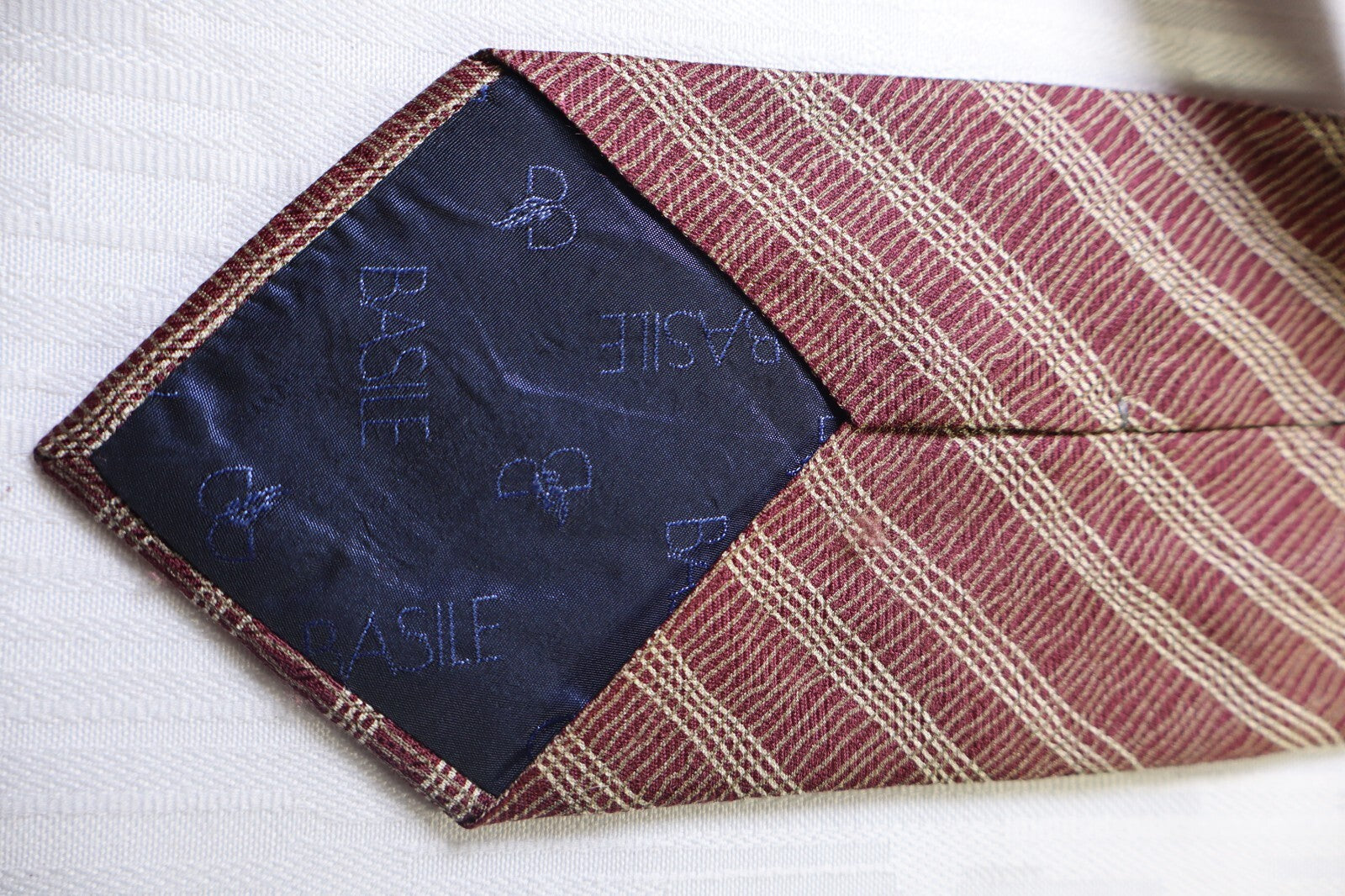 BASILE 100% SILK TIE SETA CRAVATTA NECKTIE MADE ITALY VINTAGE CLASSIC