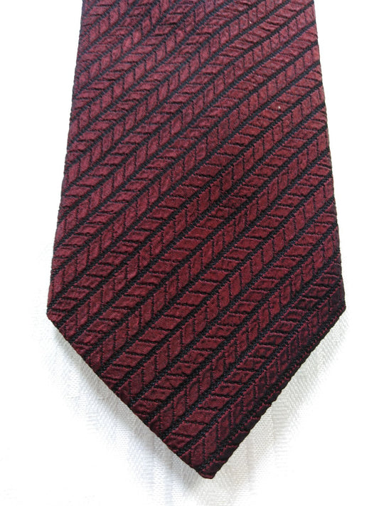 UNGARO ITALY 100% SETA SILK TIE CRAVATTA NECKTIE MADE ITALY VINTAGE CLASSIC