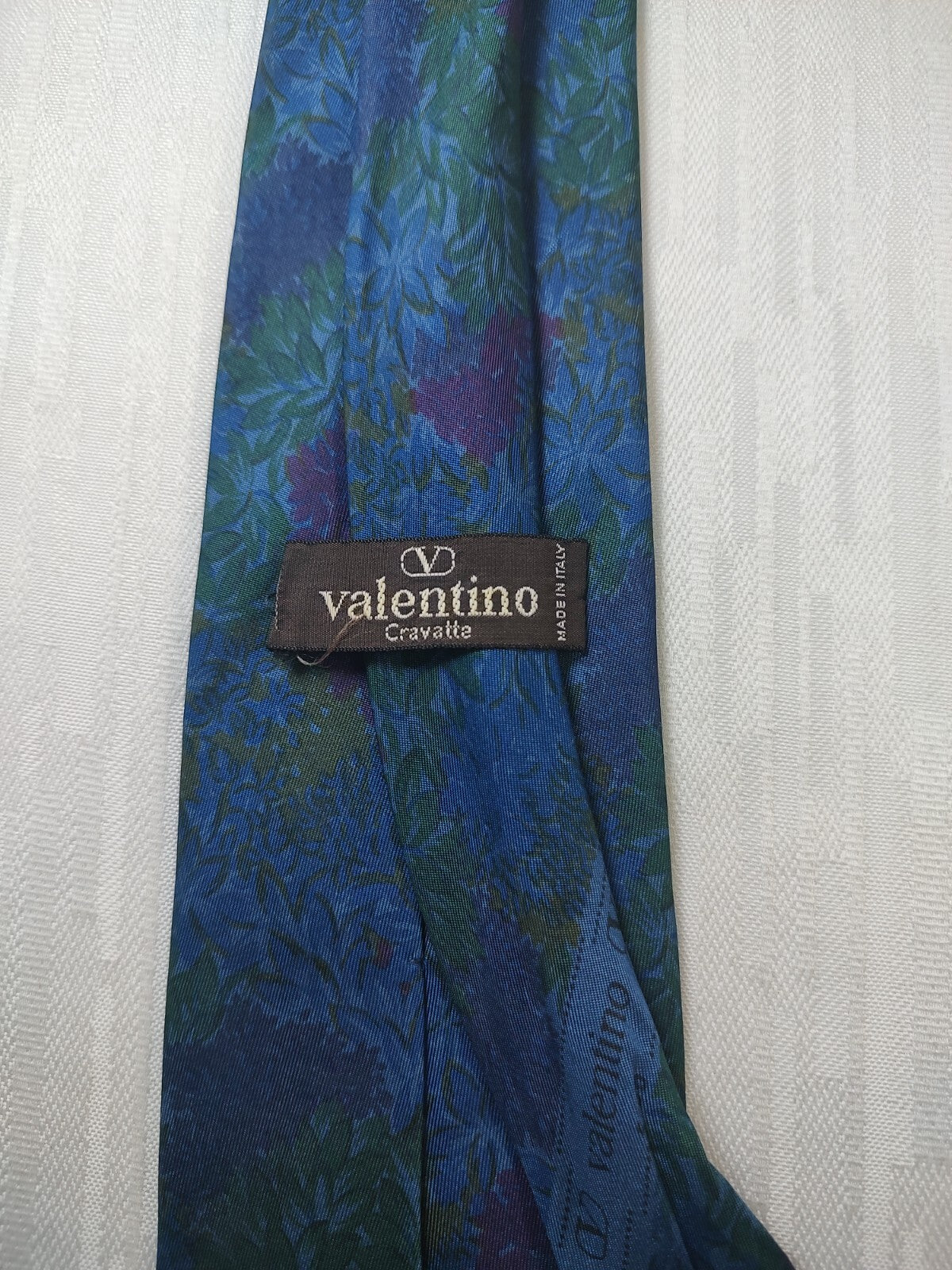 VALENTINO 100% SILK TIE SETA CRAVATTA NECKTIE MADE IN ITALY CLASSIC