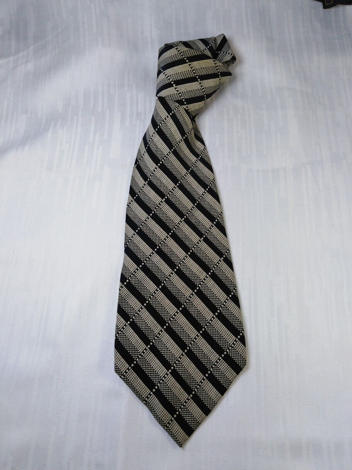 TINO COSMA 100% SETA SILK TIE CRAVATTA NECKTIE ITALY VINTAGE CLASSIC