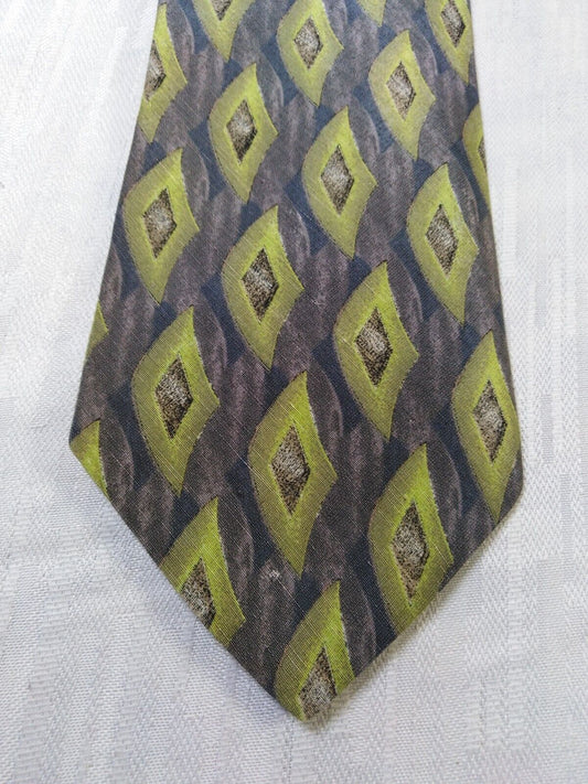 HUGO BOSS 100%  SILK TIE SETA CRAVATTA NECKTIE MADE IN ITALY