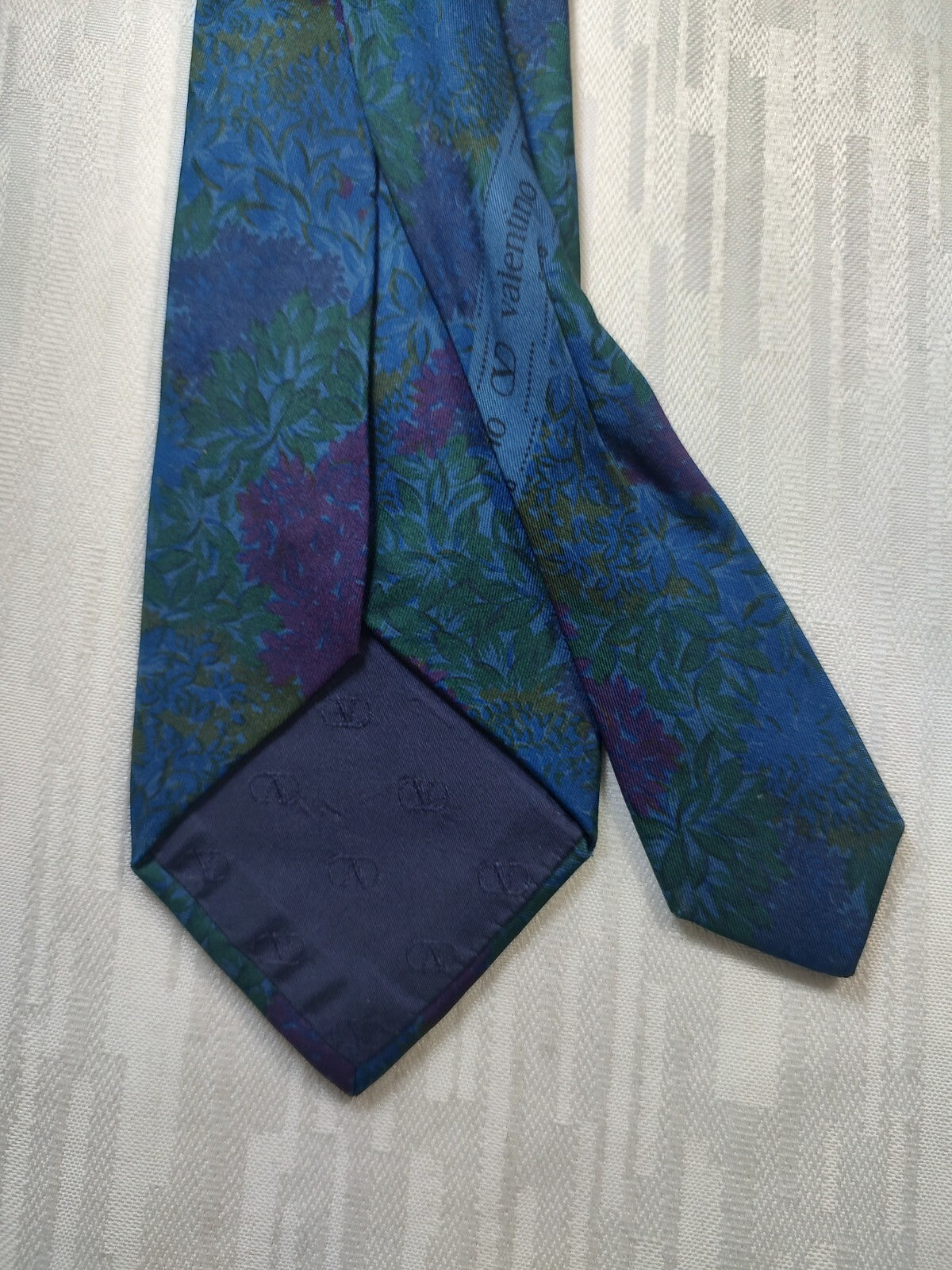 VALENTINO 100% SILK TIE SETA CRAVATTA NECKTIE MADE IN ITALY CLASSIC