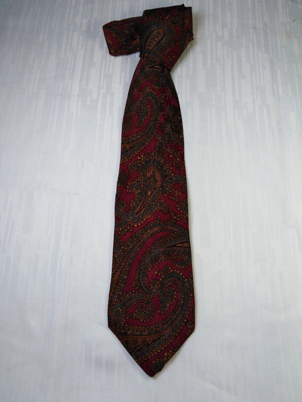GIANFRANCO FERRE' 100% SETA SILK TIE CRAVATTA NECKTIE ITALY VINTAGE CLASSIC