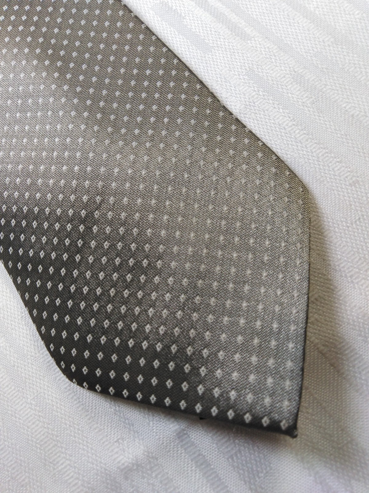 NINO SALZANO 100% SETA SILK TIE CRAVATTA NECKTIE MADE ITALY VINTAGE CLASSIC