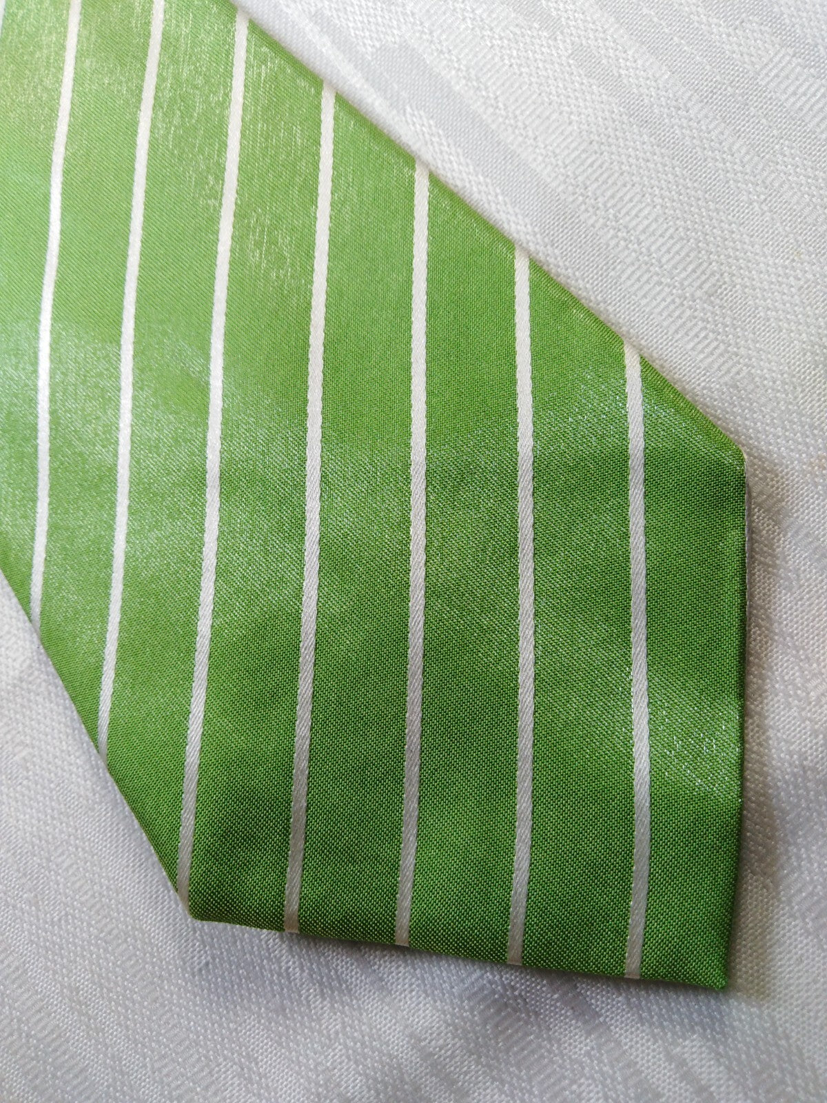 ALBERTO MUCCIOLO 100% SILK TIE SETA CRAVATTA NECKTIE MADE IN ITALY CLASSIC