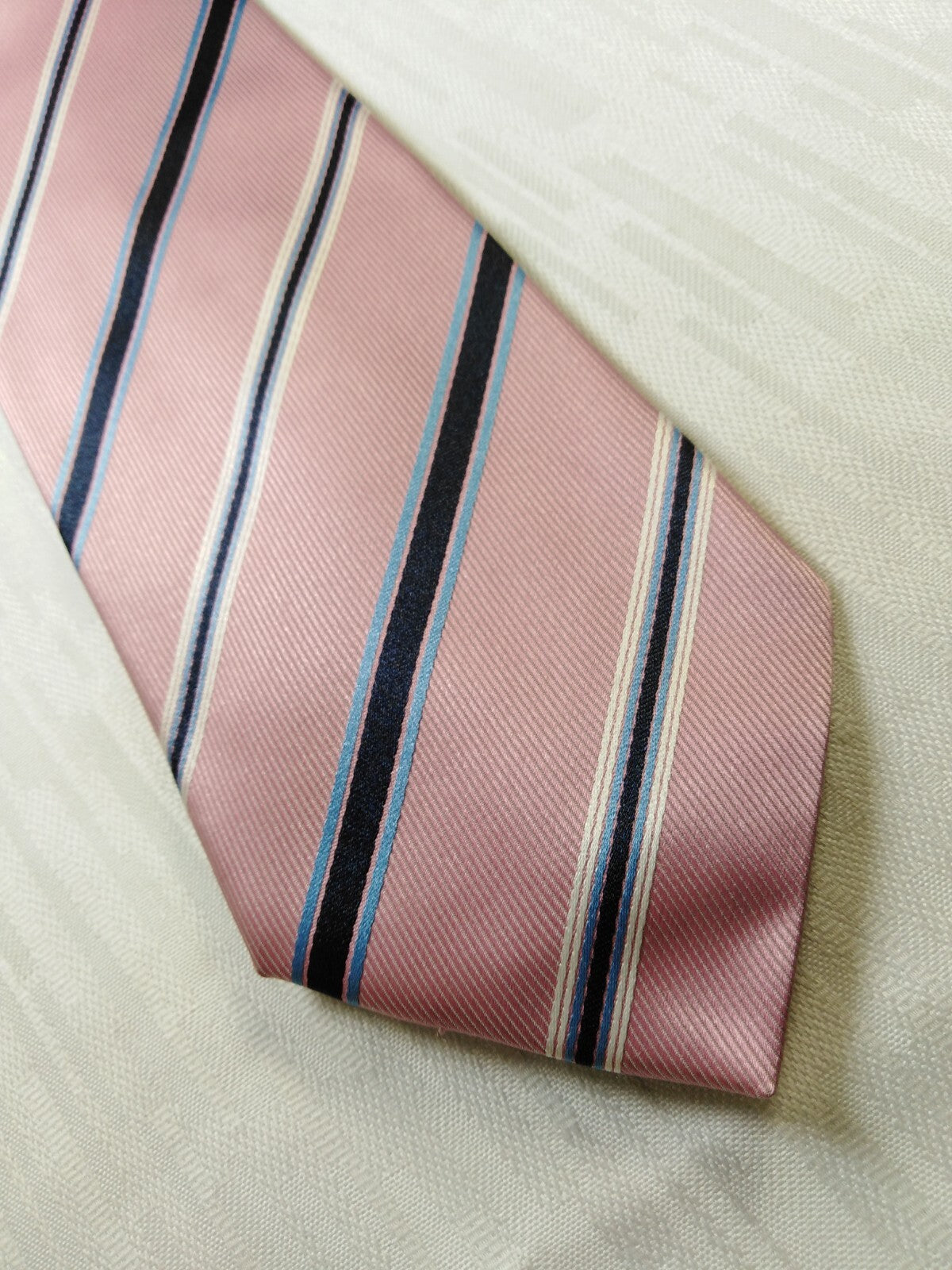 CACHAREL 100% SILK TIE SETA CRAVATTA NECKTIE MADE IN ITALY CLASSIC