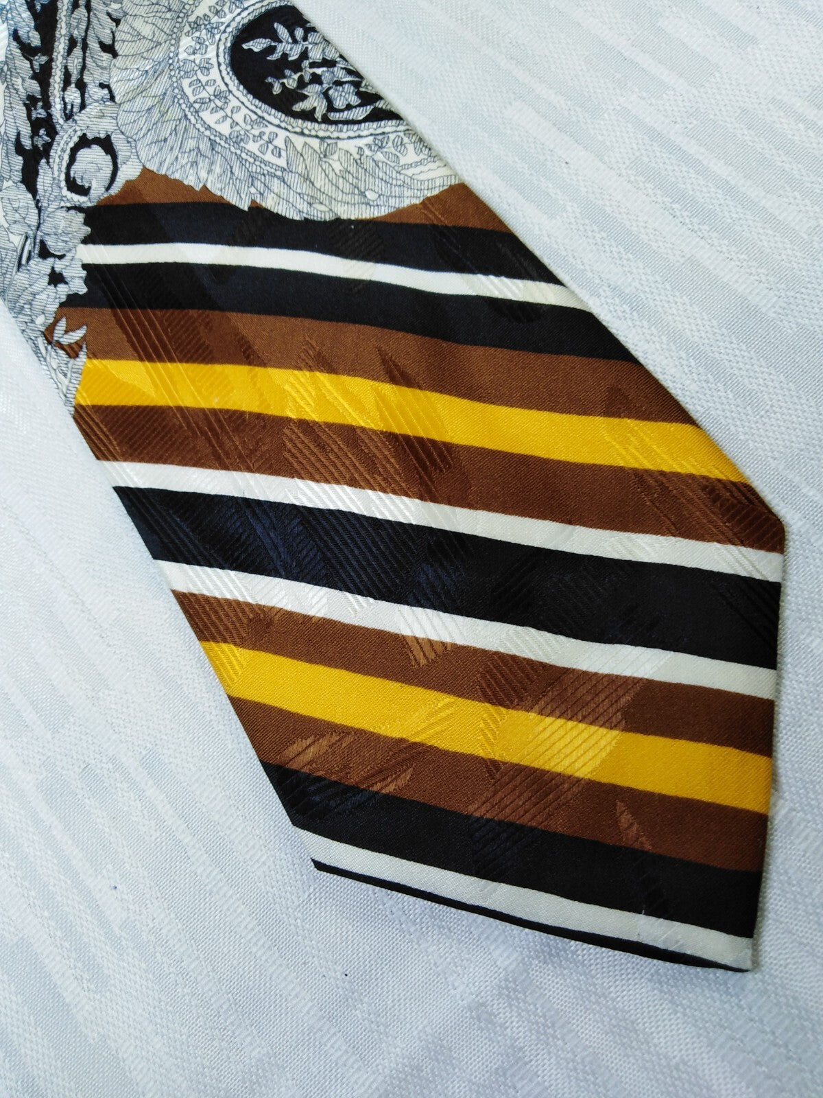 DANIEL UOMO 100%  SILK TIE SETA CRAVATTA NECKTIE MADE IN ITALY VINTAGE