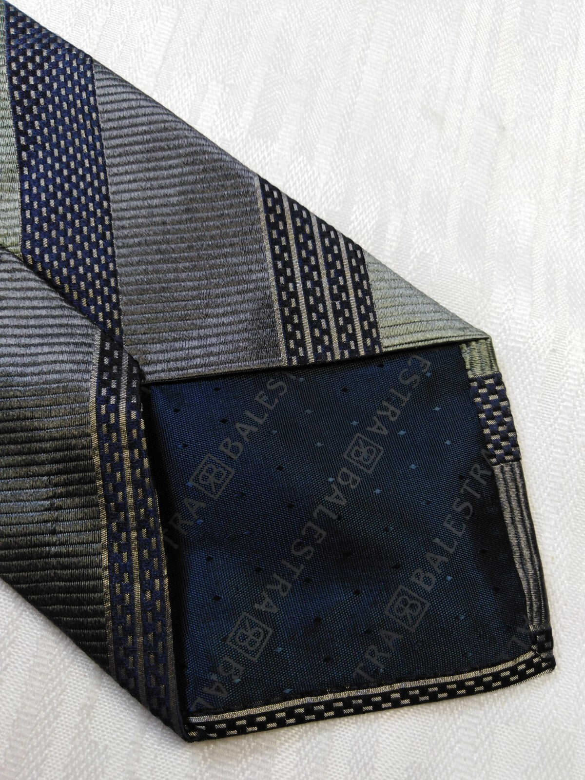 RENATO BALESTRA 100% SILK TIE SETA CRAVATTA NECKTIE MADE IN ITALY CLASSIC