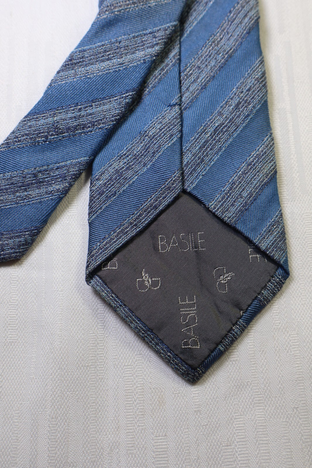 BASILE 100% SILK TIE SETA CRAVATTA NECKTIE MADE ITALY VINTAGE CLASSIC