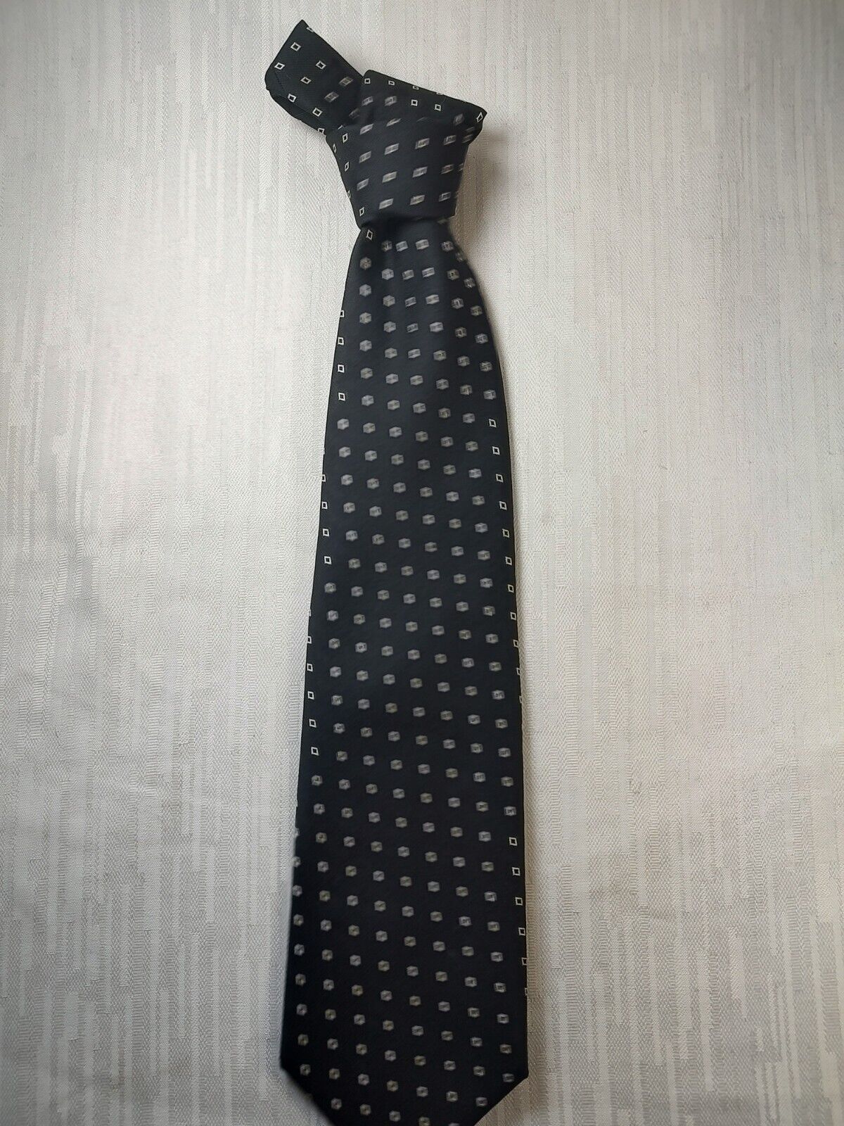 UNGARO 100% SILK TIE SETA CRAVATTA NECKTIE MADE IN ITALIA CLASSIC