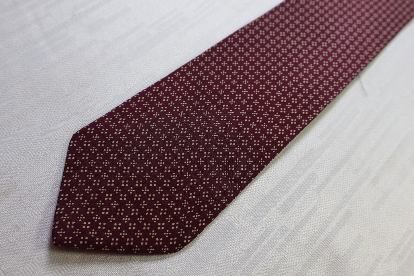 HUBERT MILANO 100%  SILK TIE SETA CRAVATTA NECKTIE MADE IN ITALY CLASSIC