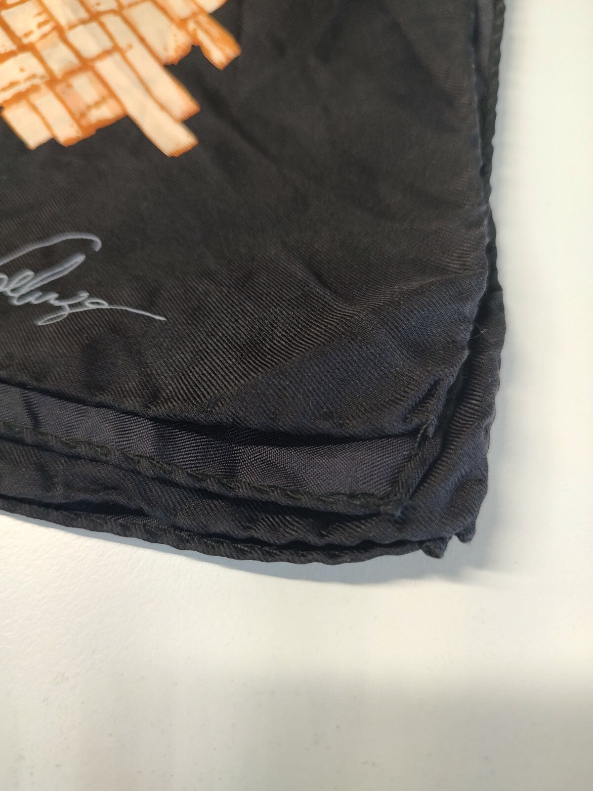 MARIO VOELUZA FOULARD 100% SILK SETA SCARVES SCARF SQUARE MADE ITALY