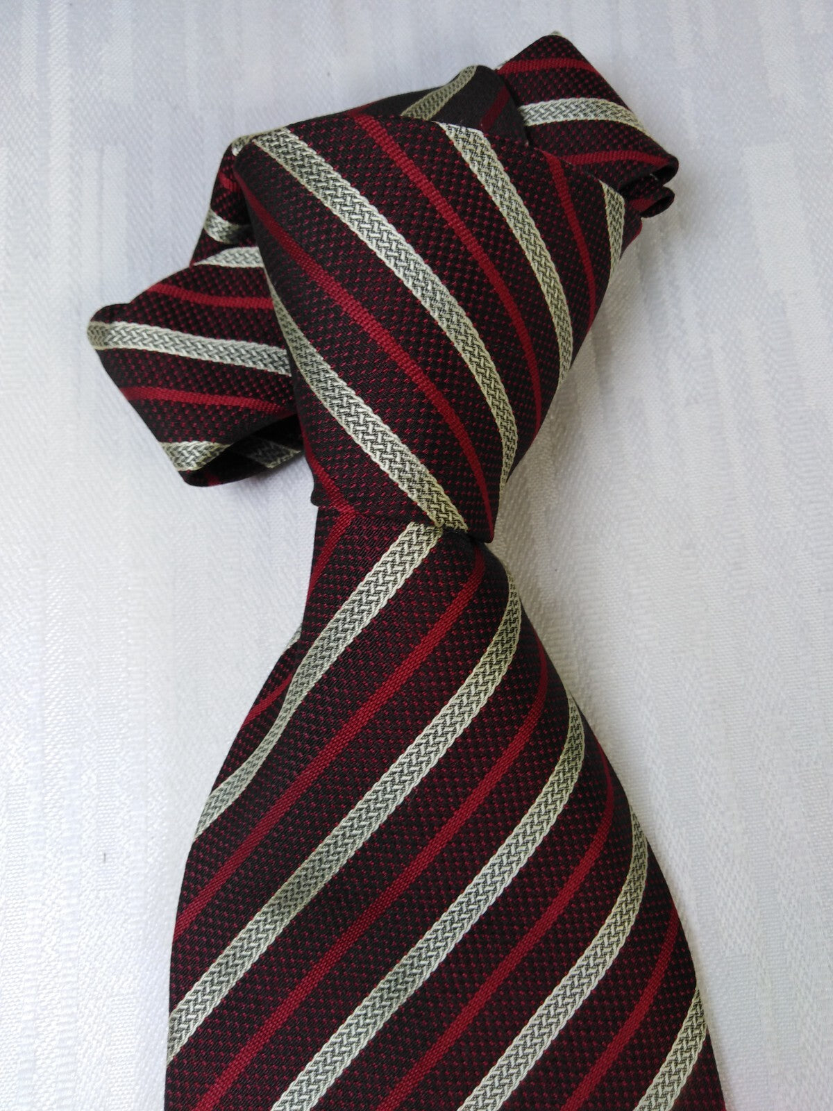 UNGARO 100% SILK TIE SETA CRAVATTA NECKTIE MADE IN ITALIA CLASSIC