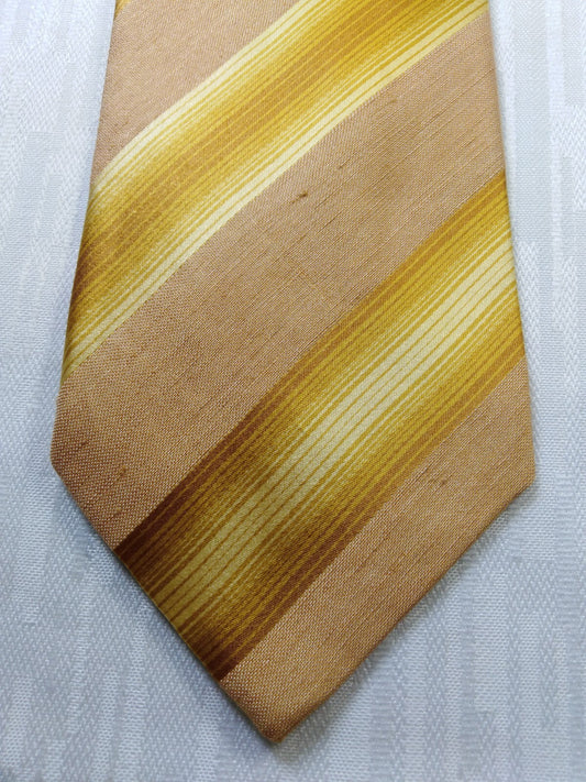 HUGO BOSS 100% SILK TIE SETA CRAVATTA NECKTIE MADE IN ITALY CLASSIC