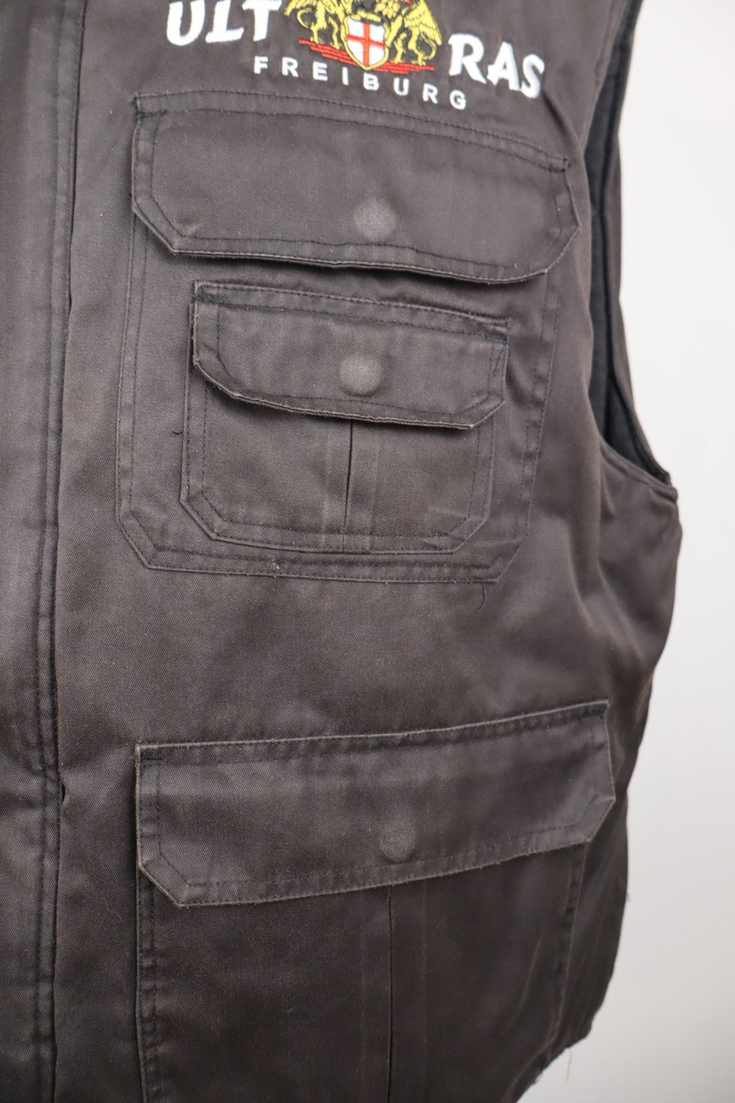 VEST GIUBBINO SMANICATO GILET UOMO TG 2XL MAN VINTAGE JACKET ULTRAS FRIBURGO