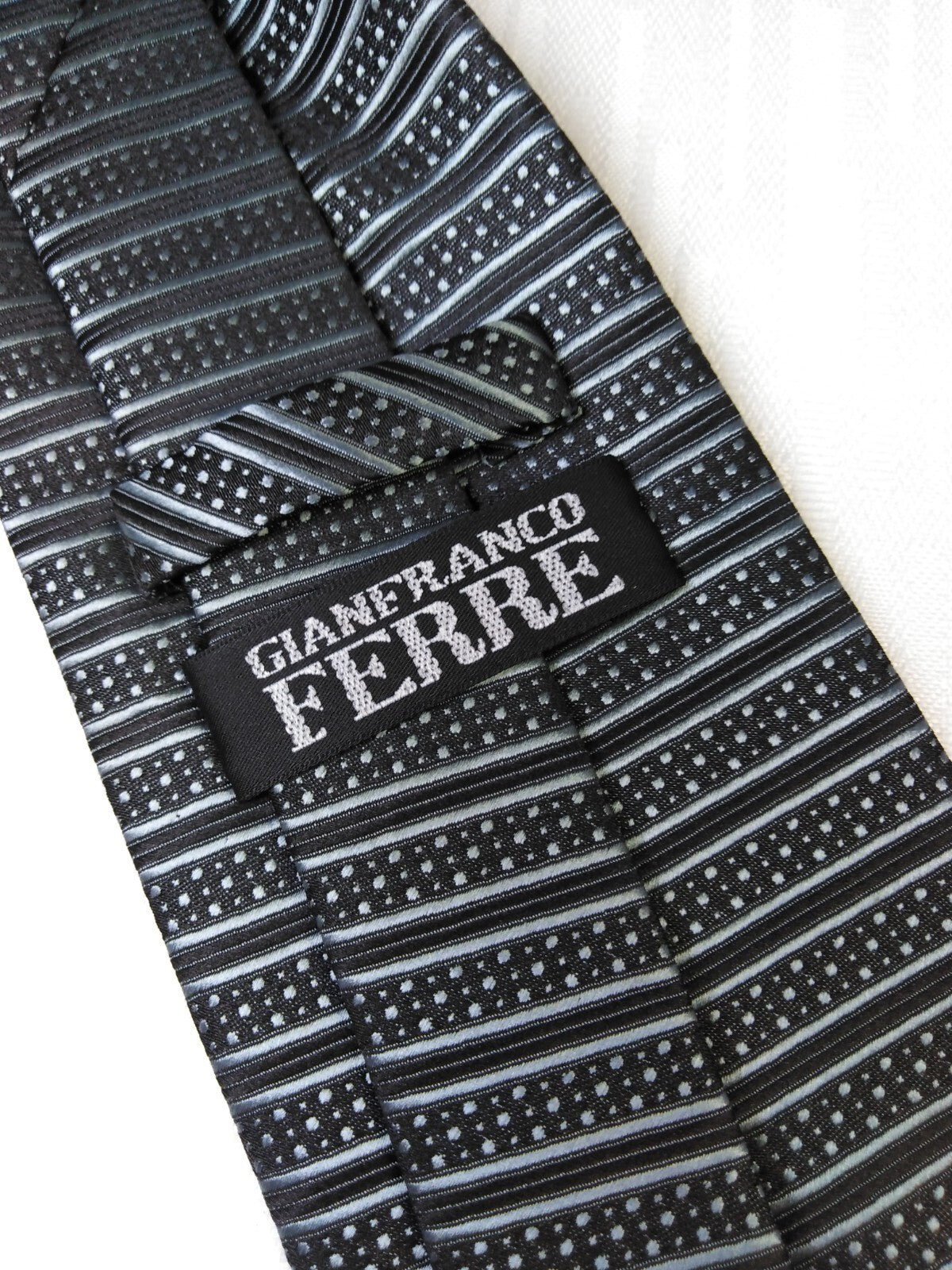 GIANFRANCO FERRE' 100% SETA SILK TIE CRAVATTA NECKTIE ITALY VINTAGE