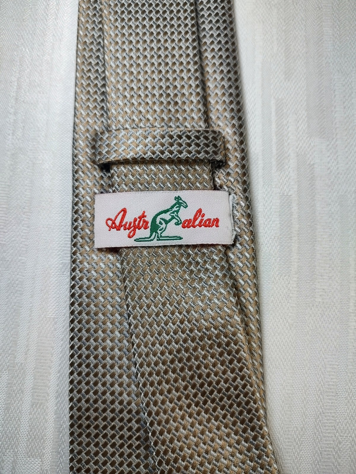 AUSTRALIAN 100% SILK TIE SETA CRAVATTA NECKTIE MADE IN ITALY CLASSIC