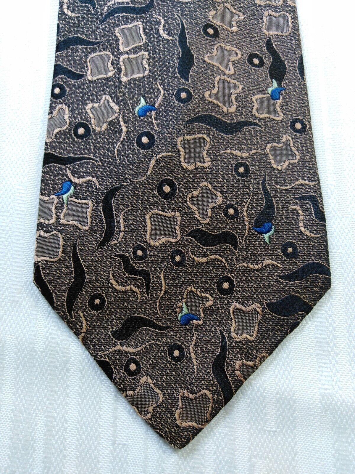 HUGO BOSS 100% SILK TIE SETA CRAVATTA NECKTIE MADE IN ITALY CLASSIC