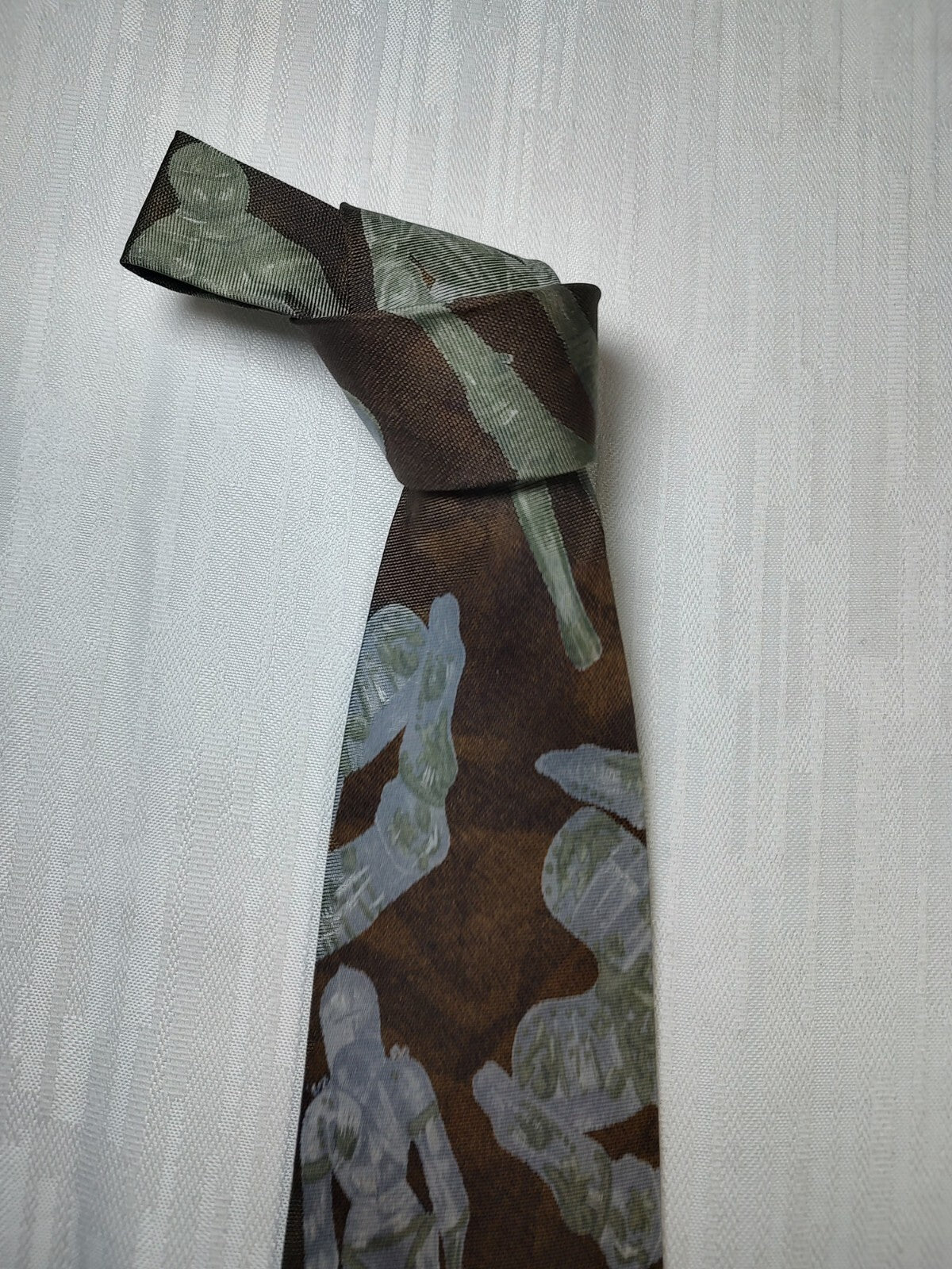 UNGARO PARIS 100% SILK TIE SETA CRAVATTA NECKTIE MADE IN ITALY CLASSIC